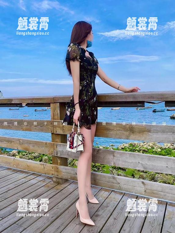 微密圈 - 精选：林子喵Lynne的白衬衫运行中，犹如一场等待发生的浪漫，到底有多浪呢？