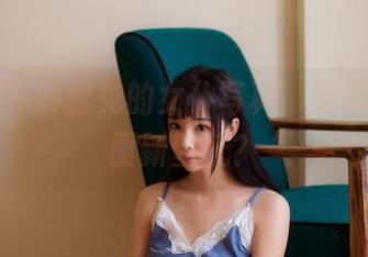 果团网 – 酸酱兔的女仆写真，要不要换一面新壁纸？