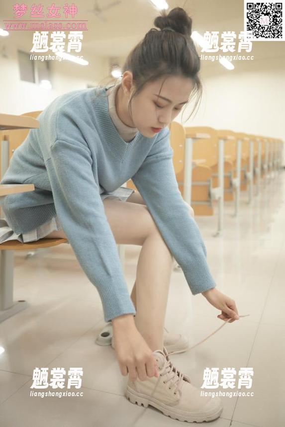 梦丝女神 - 在泳池深处，莹仙女与美图的无圣光对话