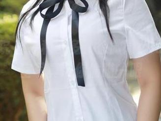模范学院 – 福利多多，徐微微mia的办公室写真带你偷瞄一眼