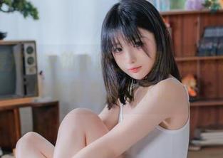 对于樱井宁宁的小护士美图，我只想问她的美丽有没有下限？