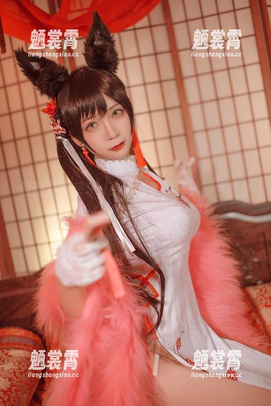 原图是樱落Selena的德丽莎，图包里全是眼前一亮的感觉，真没想到...