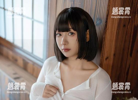 浅安安的湮灭照，本以为只是高清图包，结果越看越觉得自己被卷入了某个深度思考。