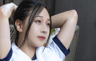 网盘里的火华家竞泳，浅安安真的是个勇者！