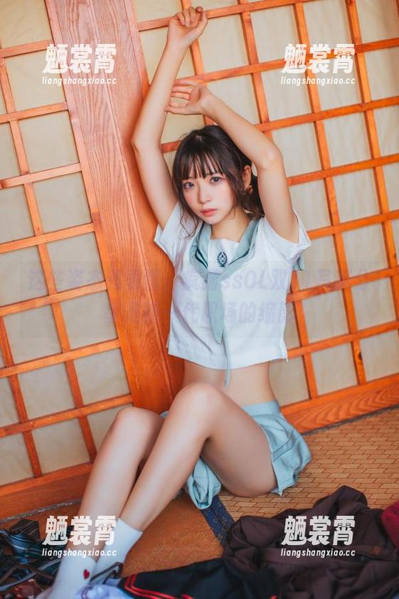 这些姿态和表情，疯猫ssOL双11写真分享是新一代职场的缩影