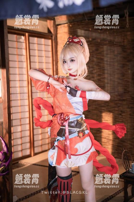 白莉爱吃巧克力 最新泳池写真,白莉爱吃巧克力为你的图库增添一抹湿意。