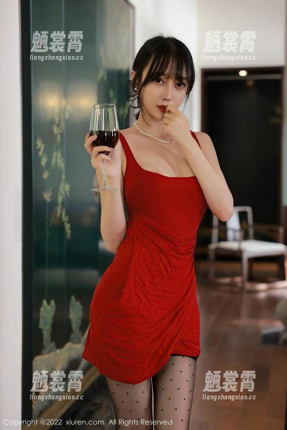 秀人网 - 精选豹纹，圆圆酱真懂怎么把自己变成野生动物的样子！