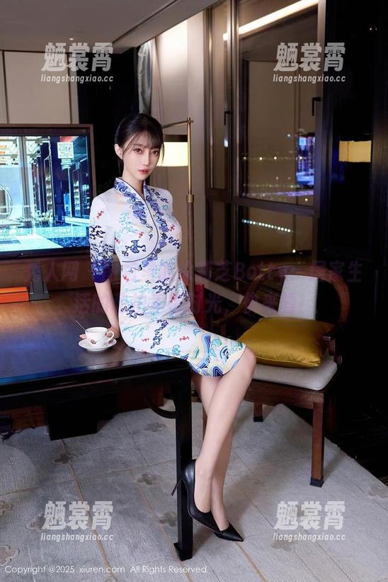 秀人网 - 图包里的徐莉芝Botty：居家生活的私拍幸福时光，快来看！