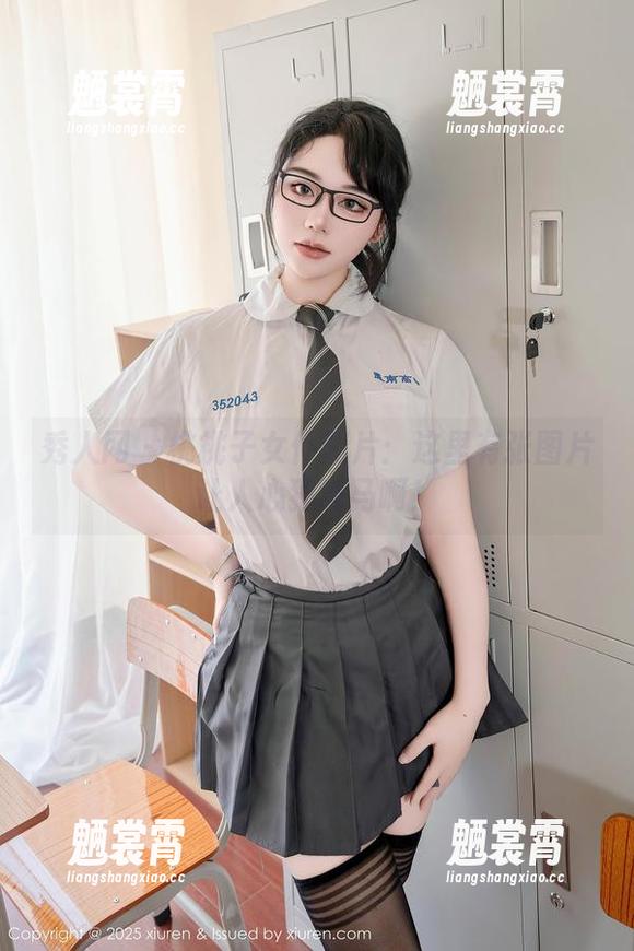 秀人网 - 桃桃子女仆照片：这里有张图片让人心猿意马啊！
