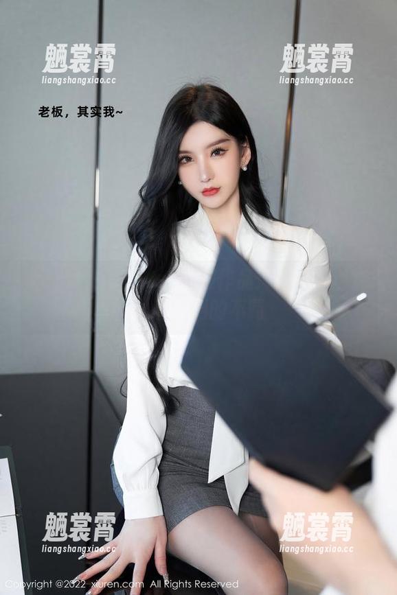 秀人网 - 玥儿玥er制服作品：小清新也能透着点别的不羁