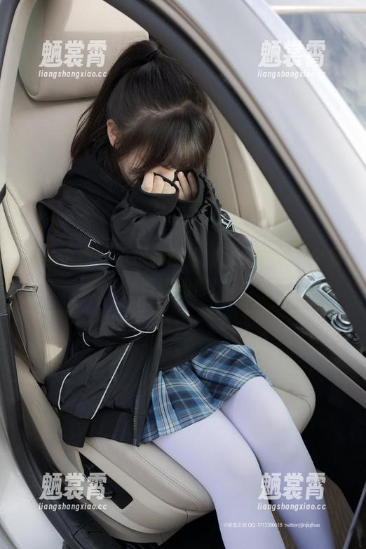 紧急企划 - 小恩校服福利图，抓住那个最青涩的你！