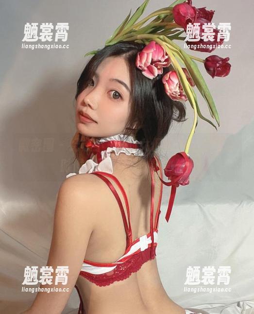 纪念小小v 微密圈 - 纪念小小v的女佣吊带,壁纸有时候也要优雅得俏皮一下