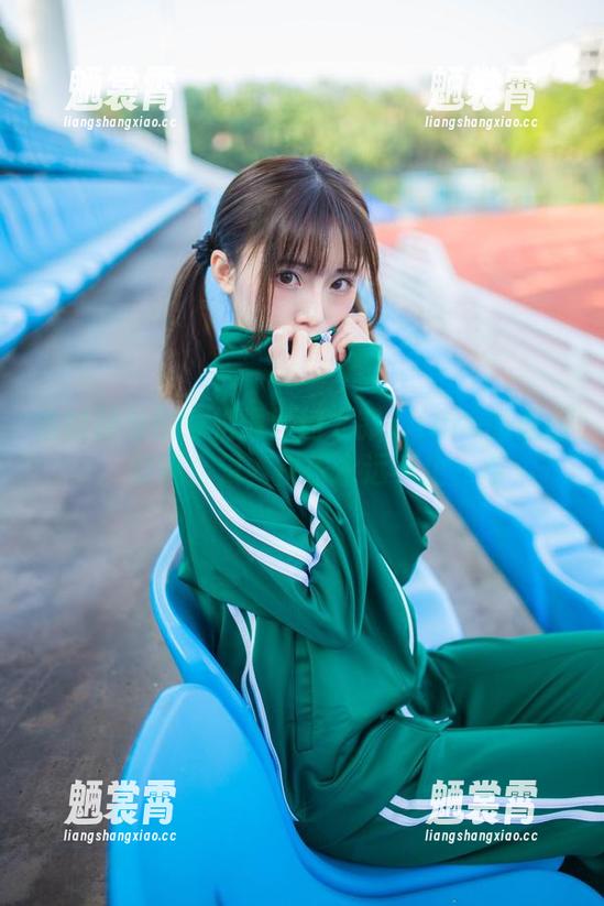 当制服与创意相遇！绮太郎kitaro的美图、壁纸合辑，快乐永远不止一点