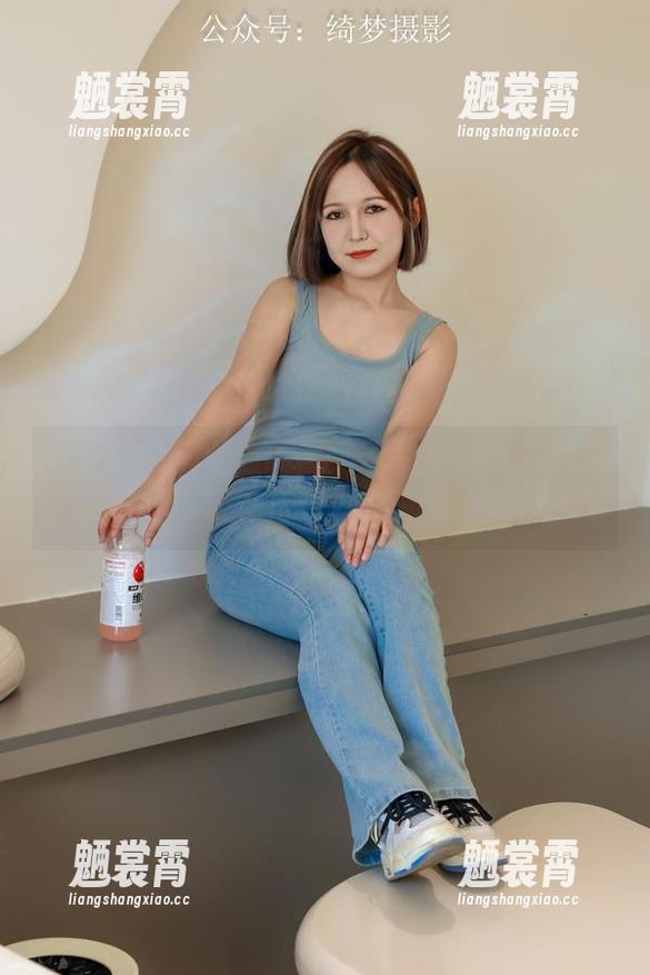 绮梦摄影 - 涵涵的高清原图展现双人风采，不知不觉中竟让人多了几分期待。