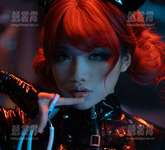 芊川一笑MNK——她最新的内衣作品竟然引起如此多的争议！