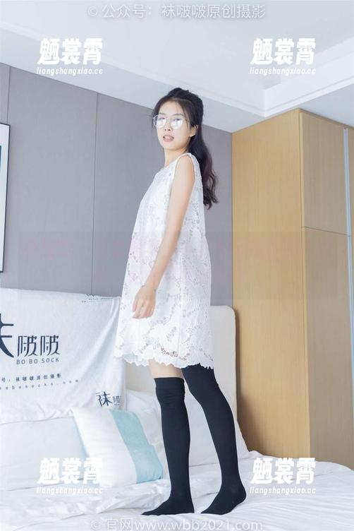 袜啵啵 - 全套图集：小沫与玩偶小熊的日常，无可救药的萌爆！
