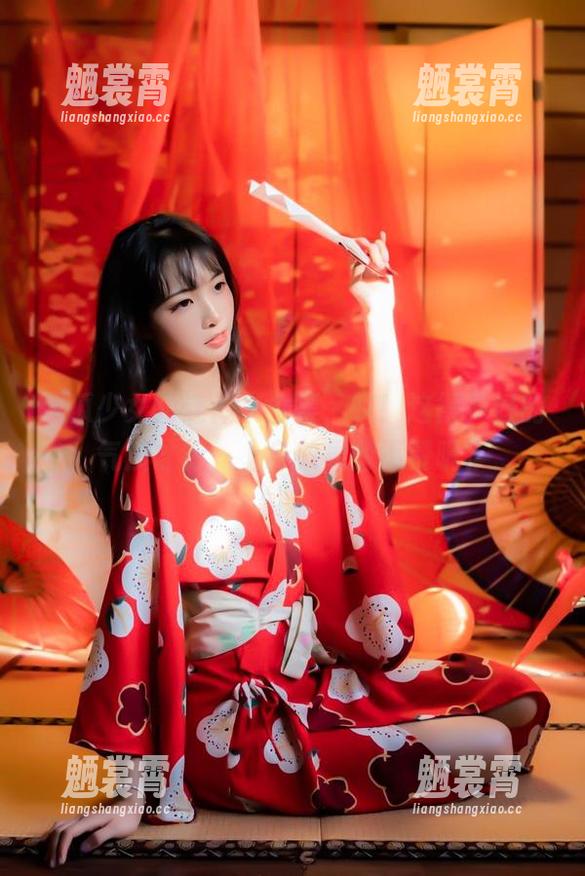 西瓜少女的连体衣全集，哎！这得多好的气质才行，上身效果赞不赞呢？
