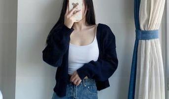 微密圈 – 软妹小九九的黑色绑带秀，刚好适合设置成高清壁纸哦！