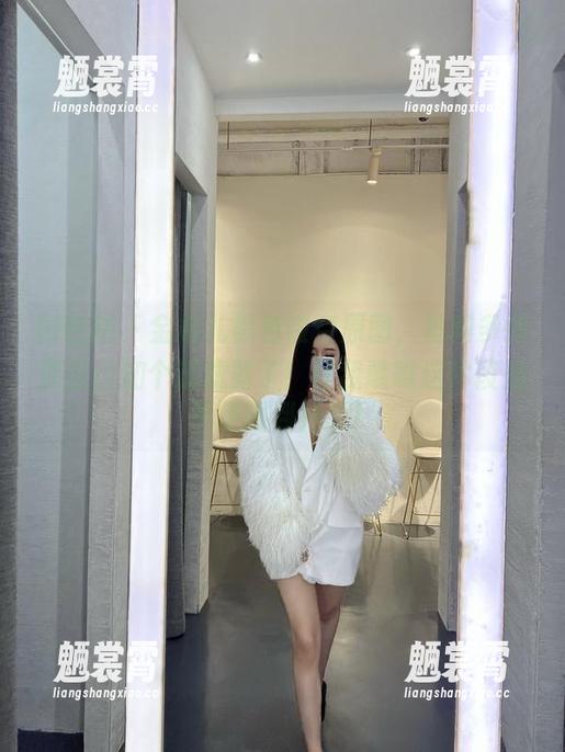 微密圈 - 金希儿黑色镂空原图，福利多到要自己加个过滤器了！让我瞧瞧这片段是不是强到掉牙！