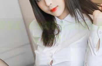 又见雯粥粥，轻松驾驭蓝色制服合集，真让人意外！
