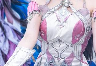 禁闭者和她的橡木匣：露儿大魔王的写真，叛逆路线开启！