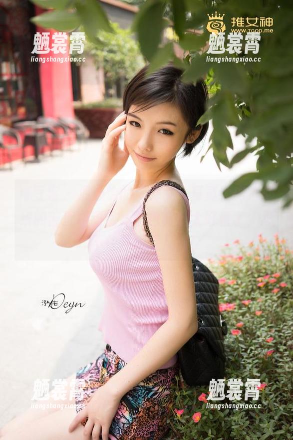 青豆客-温心怡 青豆客 - 温心怡的“修女”写真,内心交织的苦涩和甜蜜,图包真是太好看了,忍不住要多看几遍!