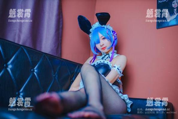 这张照片，你真敢免费穿上“韶陌陌”的棉袜吗？