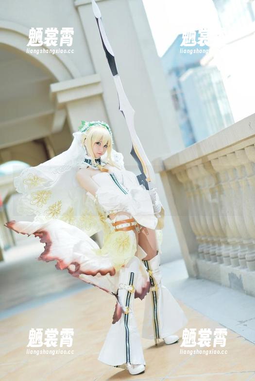 兔女郎写真：当魔物喵nigisa遇上兔耳朵，谁蹦跶得动？