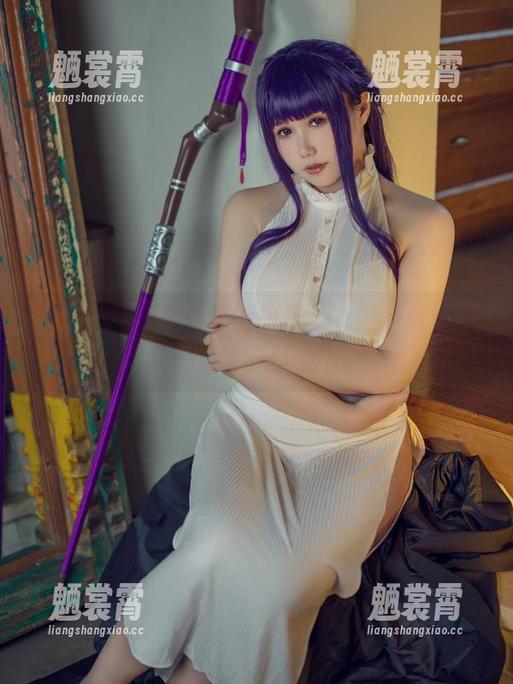 妹妹在麻花麻花酱的镜头下，一不留神竟然变成了“壁纸”。