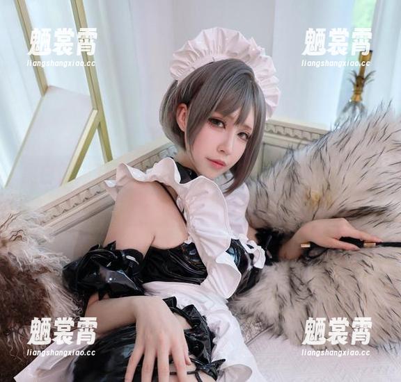 黑白御猫万圣节合集：是猫还是鬼？照片说了算！